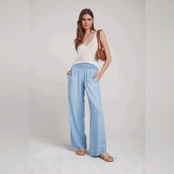 Bella Dahl Pants - Bella Dahl women’s Smocked Waist Wide Leg Pant Meduim Caribbean Wash NWT
